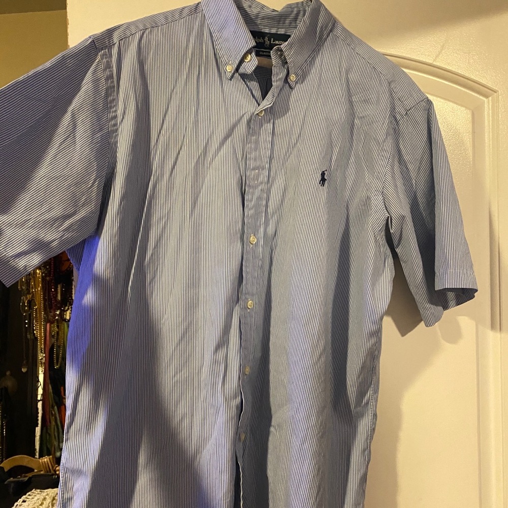 Short sleeve dress shirt